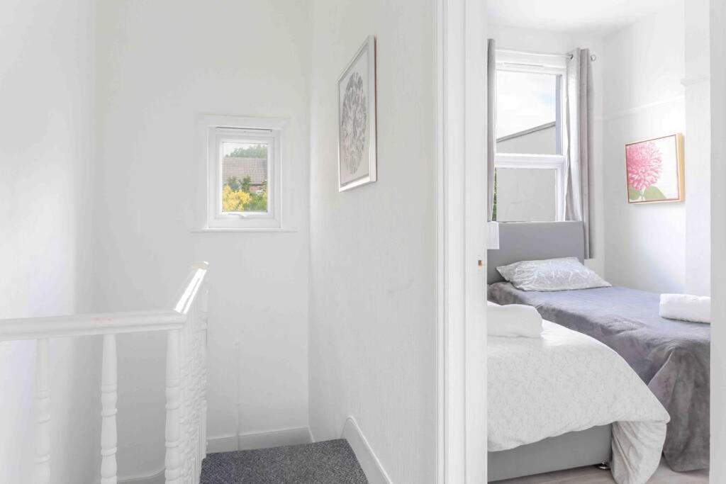 Contemporary 3 Bed House With Spacious Garden Close To Stratford London Exterior photo